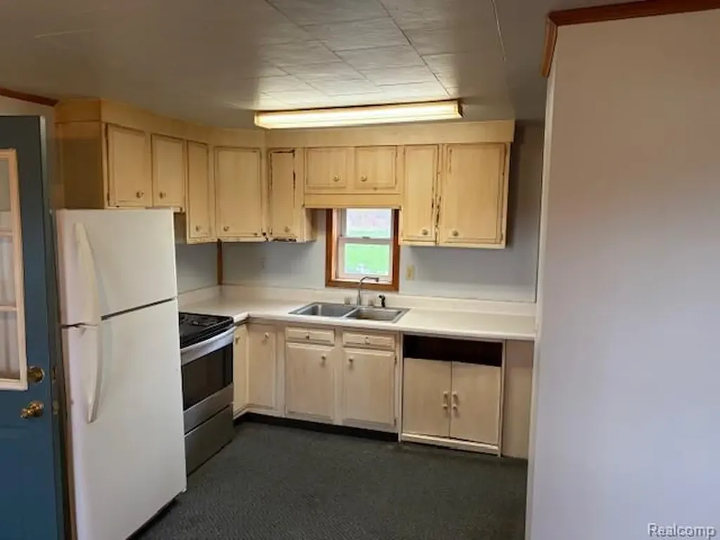 1300 Pitt Road Verona Township MI 48413