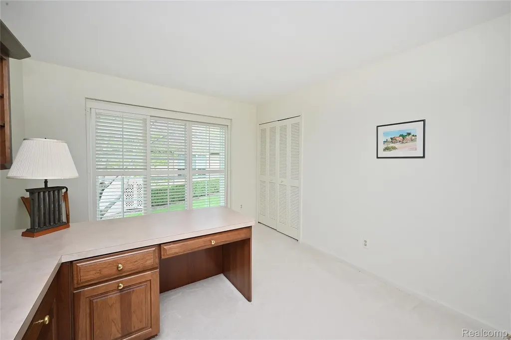 618 Deauville Lane Bloomfield Hills City MI 48304