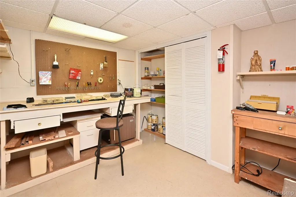 618 Deauville Lane Bloomfield Hills City MI 48304