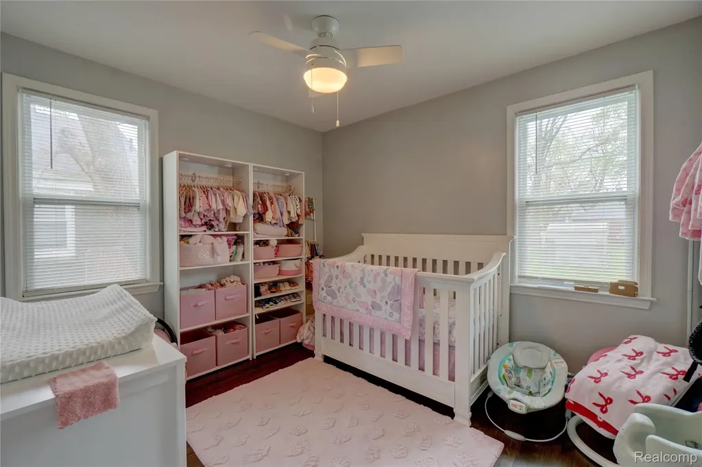 16661 Five Points Street Redford Charter Township MI 48240