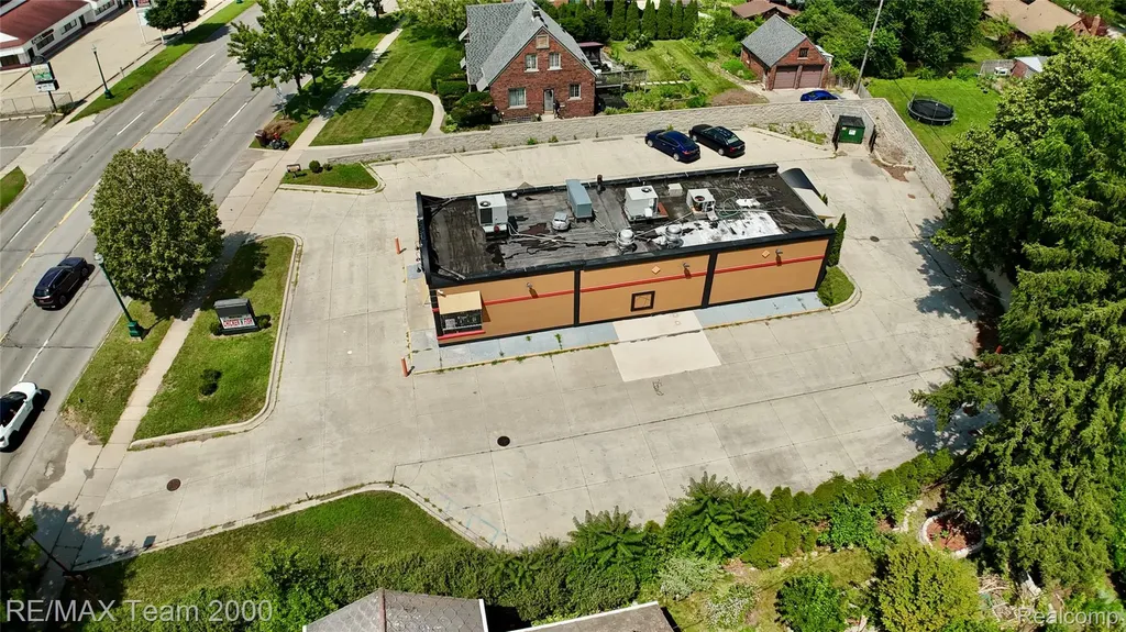 4429 S Wayne Road Wayne City MI 48184