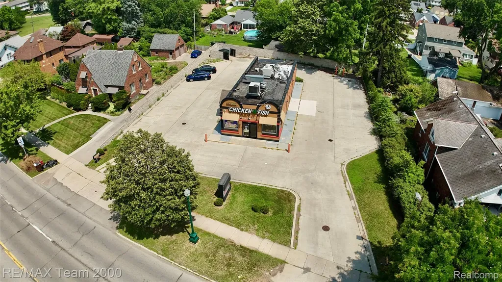 4429 S Wayne Road Wayne City MI 48184