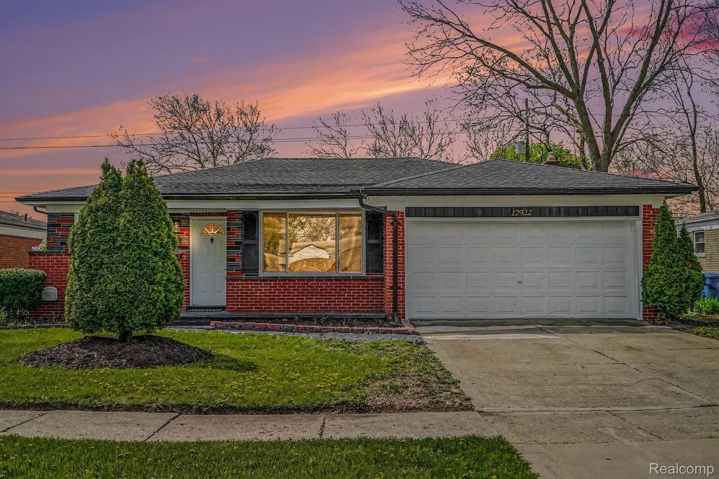 12922 E 13 Mile Road Warren City MI 48088