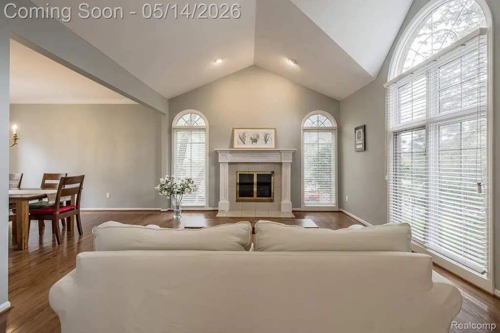 1818 Westridge Drive Rochester Hills City MI 48306
