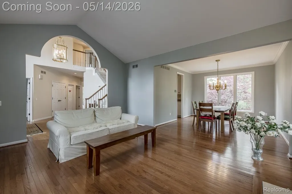 1818 Westridge Drive Rochester Hills City MI 48306