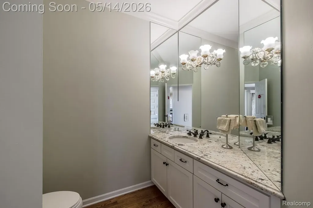 1818 Westridge Drive Rochester Hills City MI 48306
