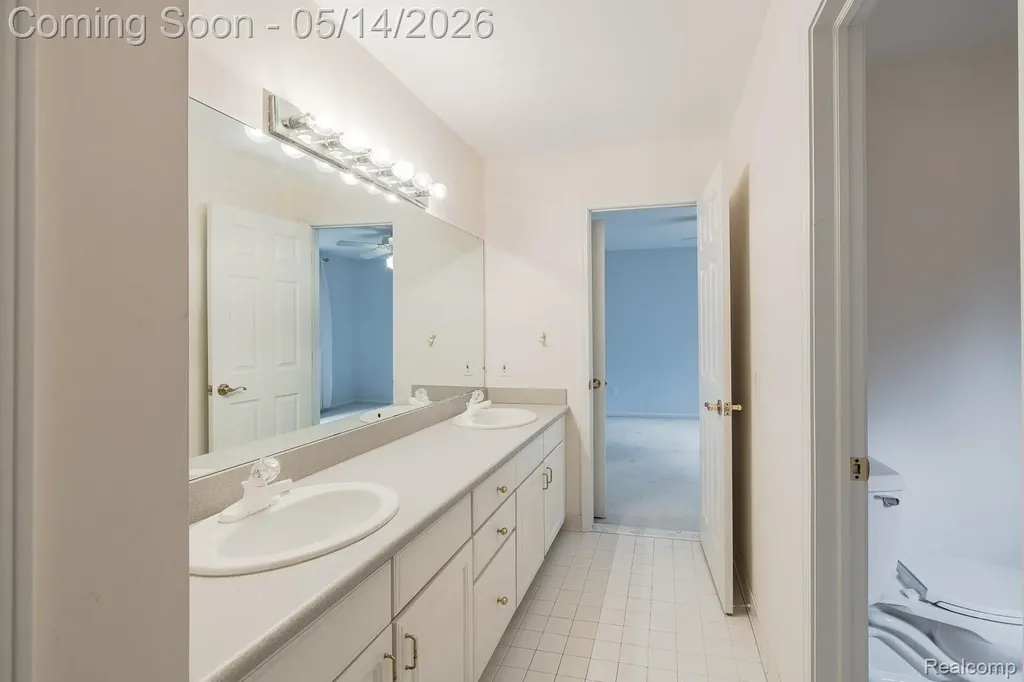 1818 Westridge Drive Rochester Hills City MI 48306