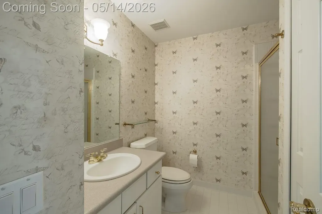 1818 Westridge Drive Rochester Hills City MI 48306