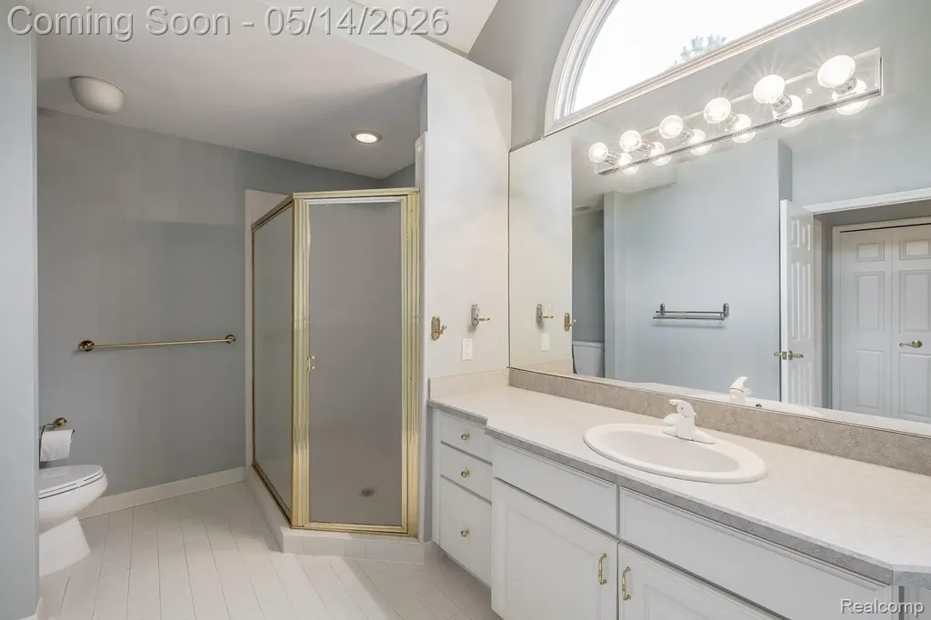 1818 Westridge Drive Rochester Hills City MI 48306