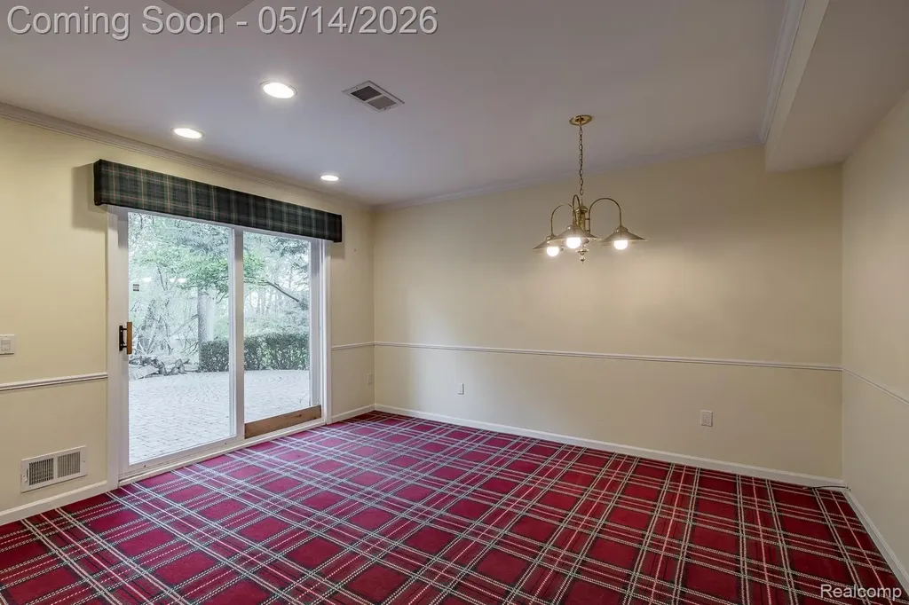 1818 Westridge Drive Rochester Hills City MI 48306