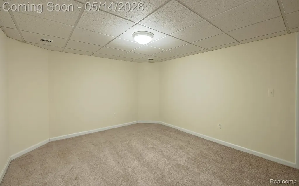 1818 Westridge Drive Rochester Hills City MI 48306