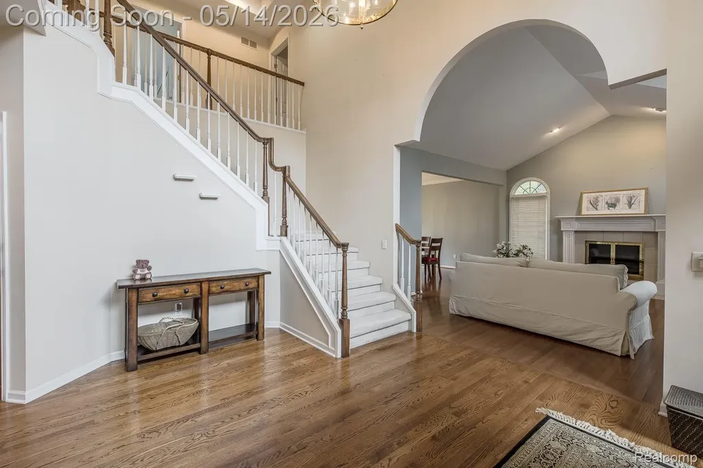 1818 Westridge Drive Rochester Hills City MI 48306