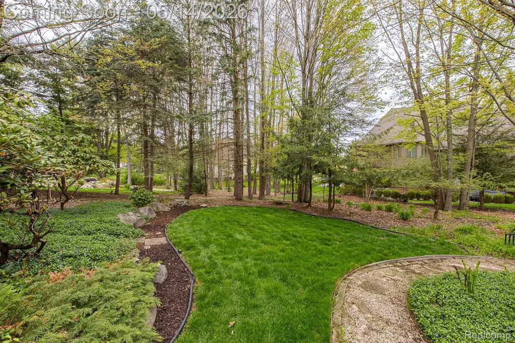 1818 Westridge Drive Rochester Hills City MI 48306
