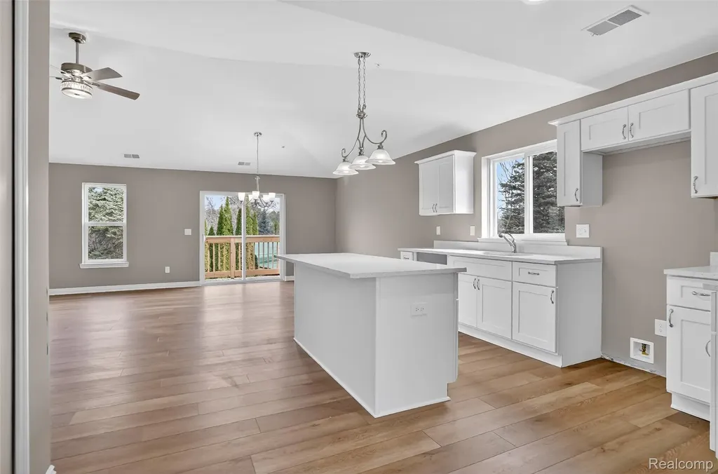 16545 Savor Lane Clinton Charter Township MI 48035