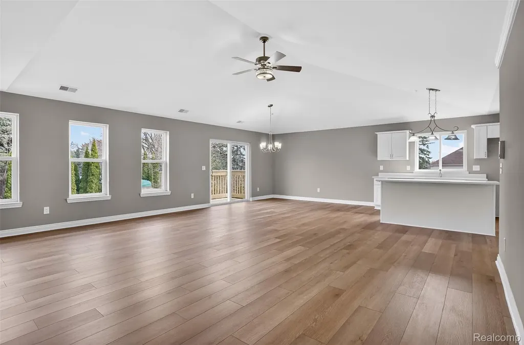 16545 Savor Lane Clinton Charter Township MI 48035