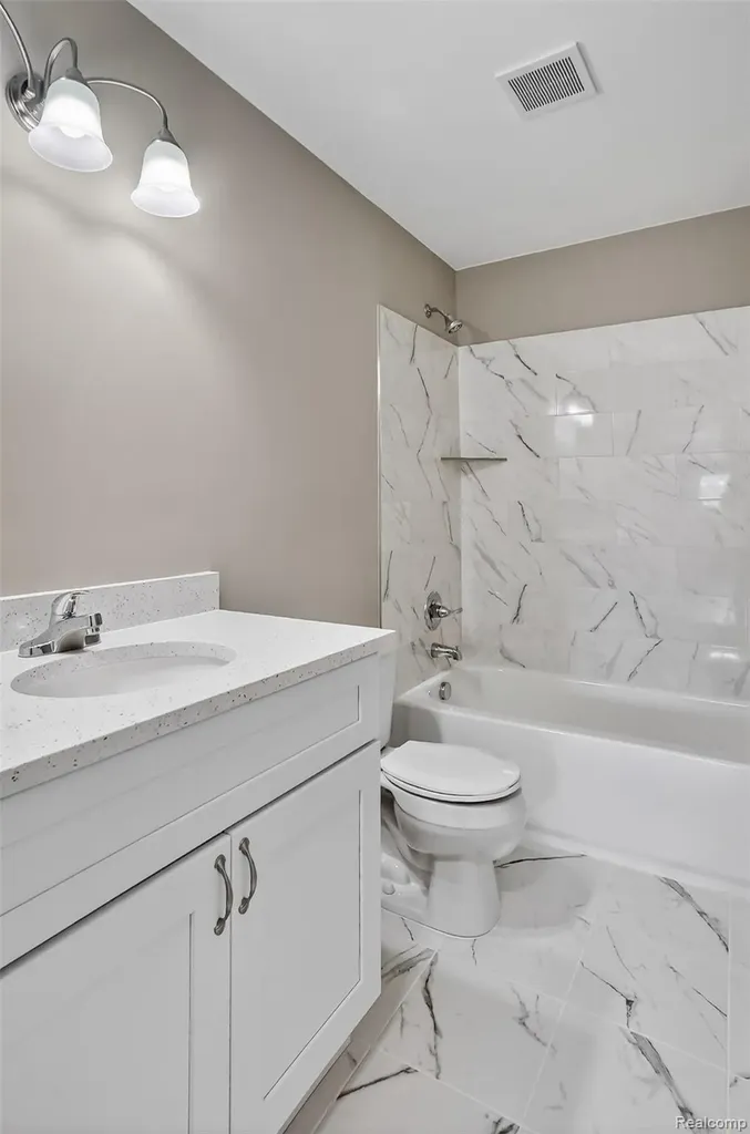 16545 Savor Lane Clinton Charter Township MI 48035