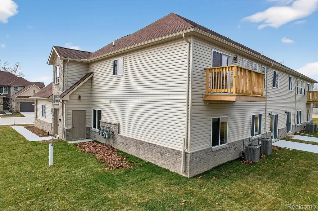 16545 Savor Lane Clinton Charter Township MI 48035