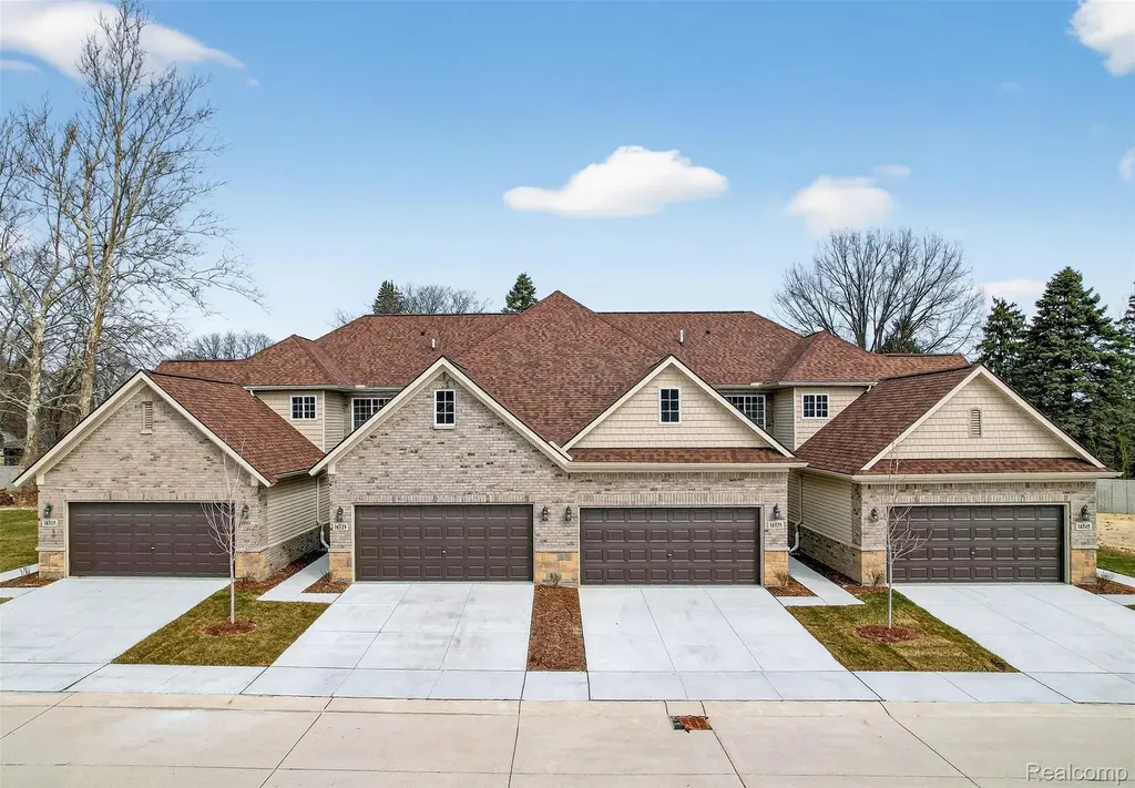 16545 Savor Lane Clinton Charter Township MI 48035