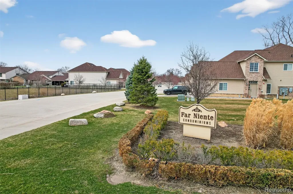 16545 Savor Lane Clinton Charter Township MI 48035
