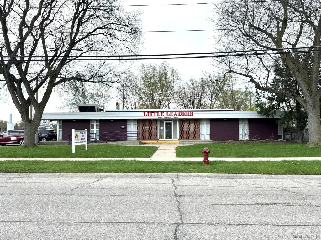 14060 Stephens Road Warren City MI 48089