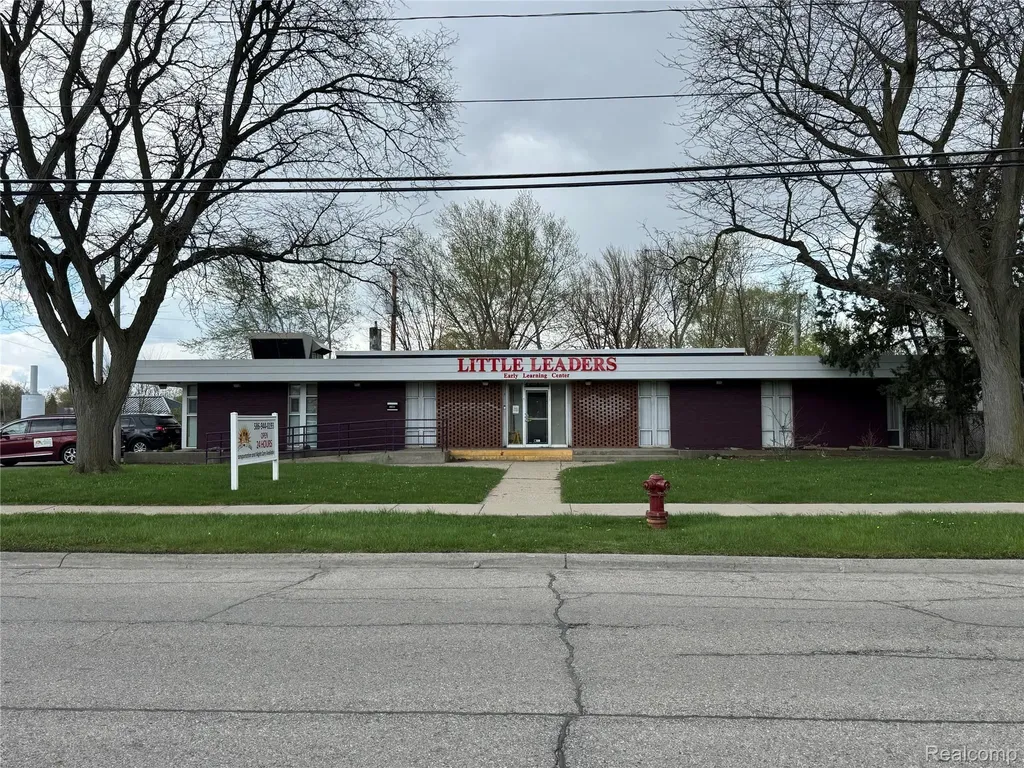 14060 Stephens Road Warren City MI 48089