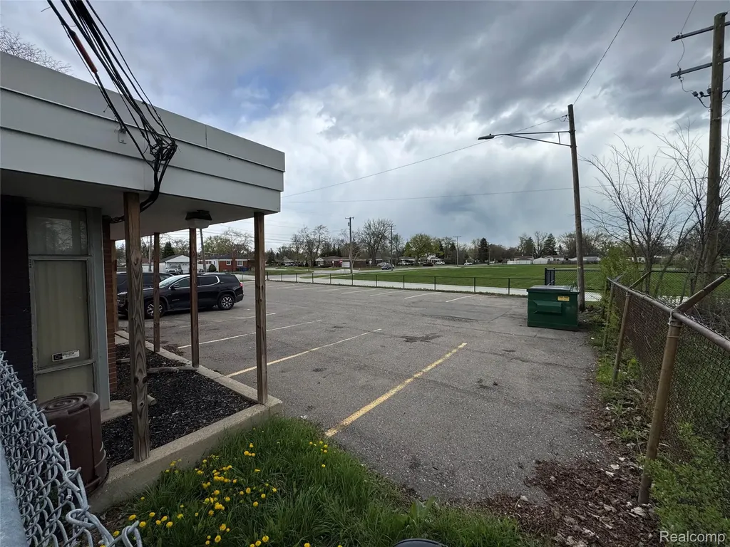 14060 Stephens Road Warren City MI 48089