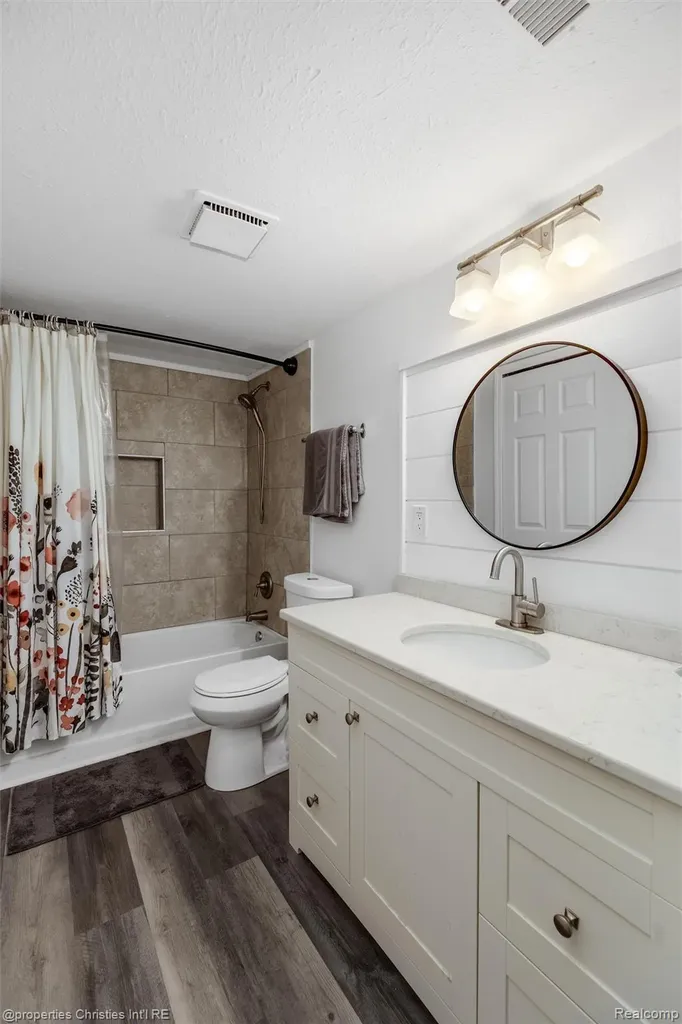19272 Northridge Drive Northville Township MI 48167