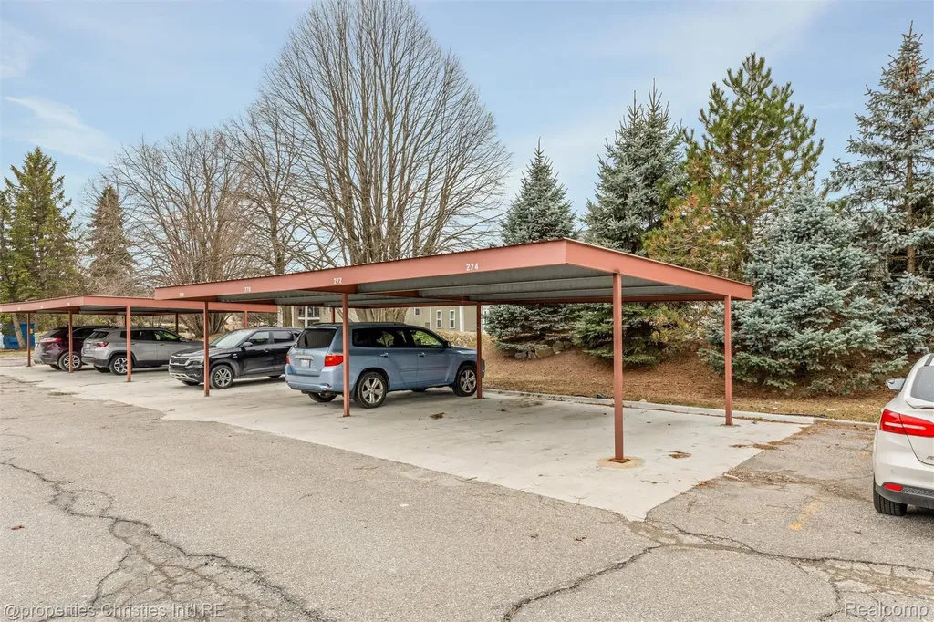 19272 Northridge Drive Northville Township MI 48167