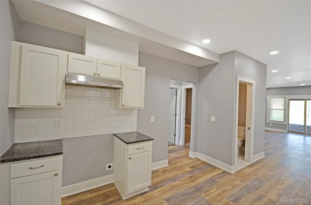 2253 Gladstone Street Detroit City MI 48206