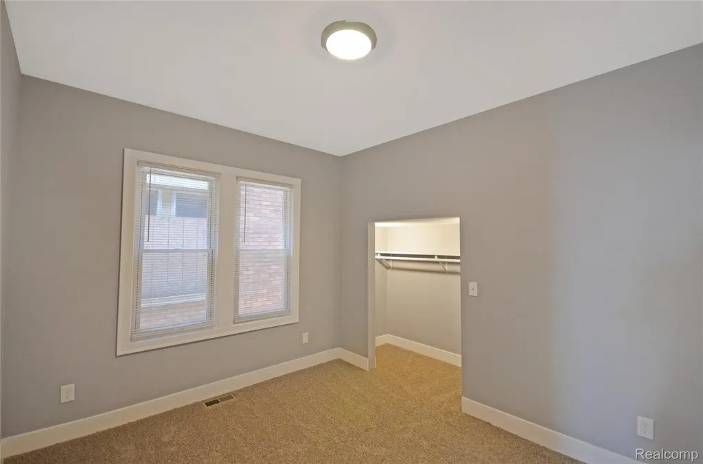2253 Gladstone Street Detroit City MI 48206