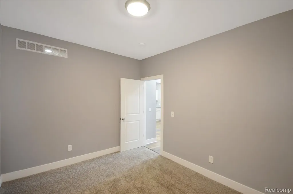 2253 Gladstone Street Detroit City MI 48206