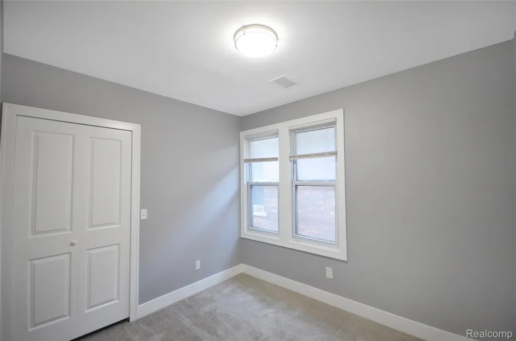 2253 Gladstone Street Detroit City MI 48206