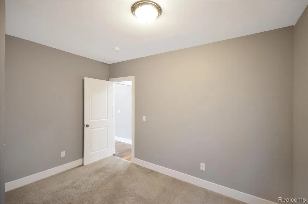 2253 Gladstone Street Detroit City MI 48206