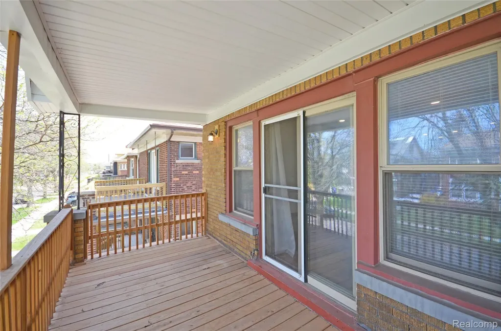 2253 Gladstone Street Detroit City MI 48206