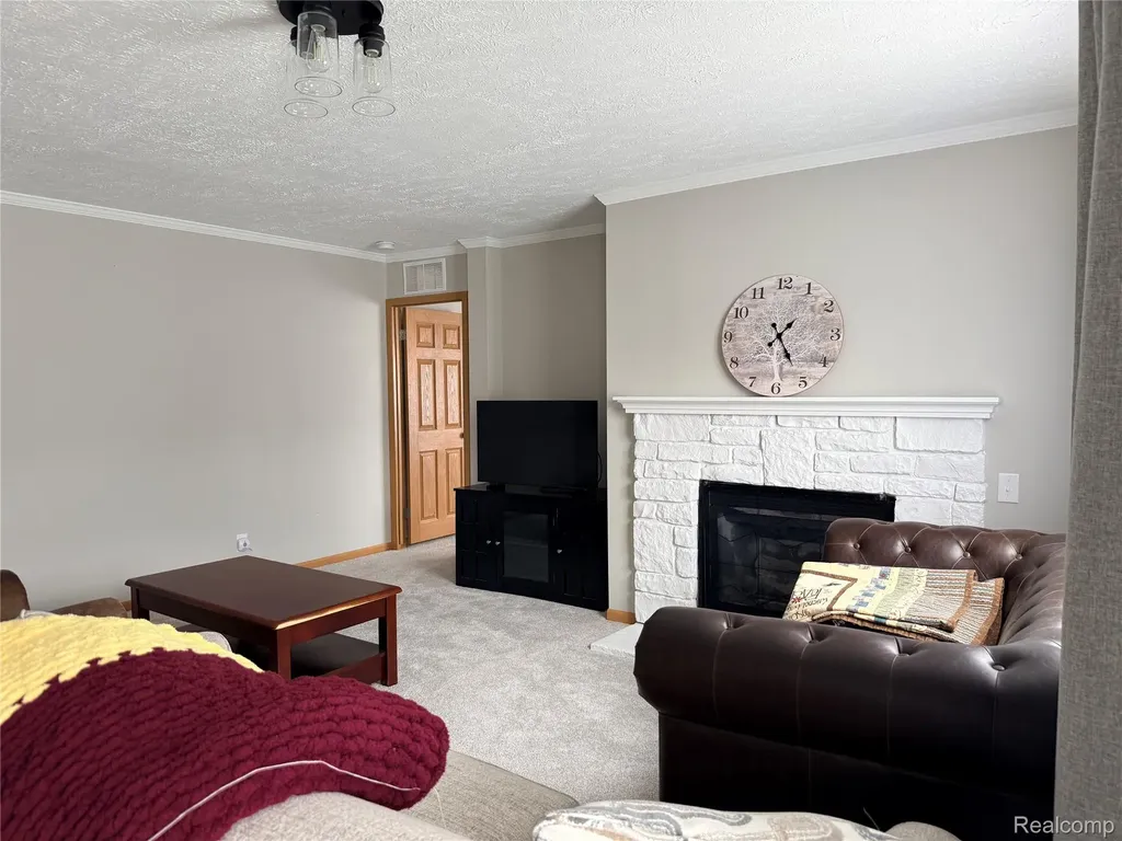 3211 Keewahdin Road Fort Gratiot Charter Township MI 48059