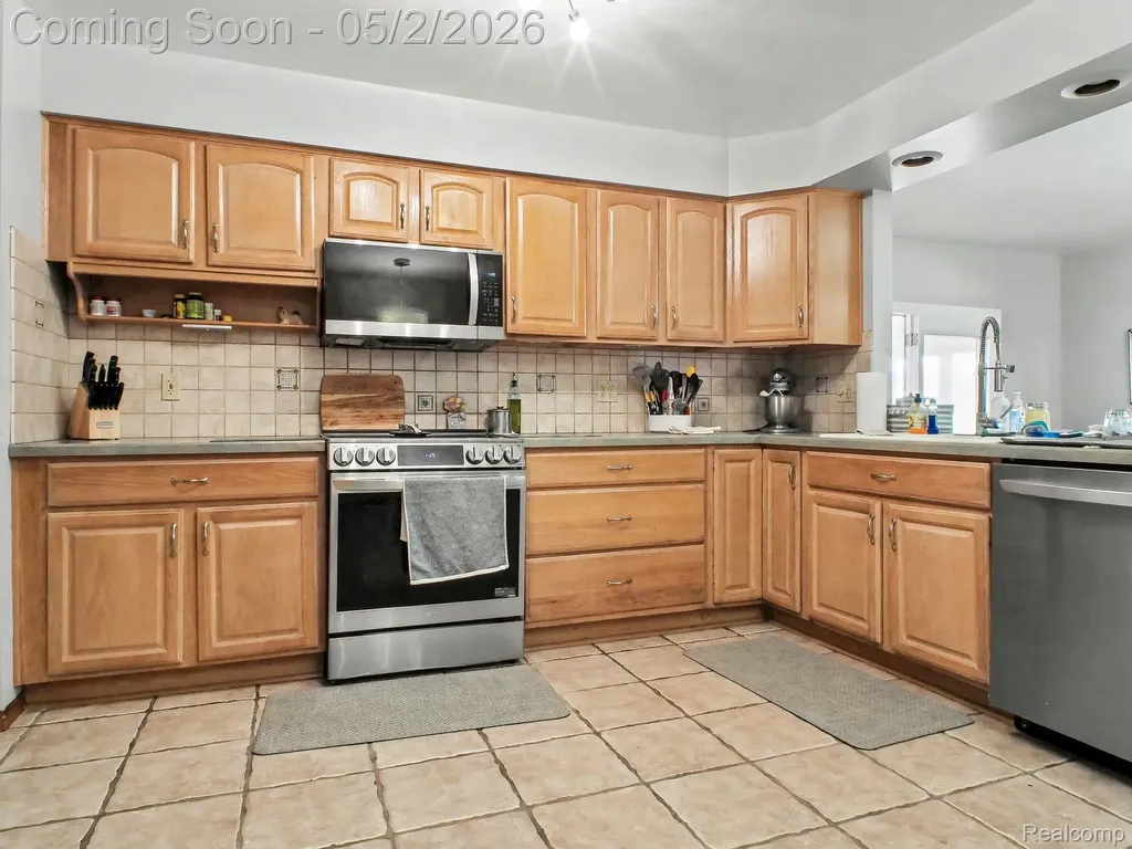 4488 Thorntree Drive Burton City MI 48509