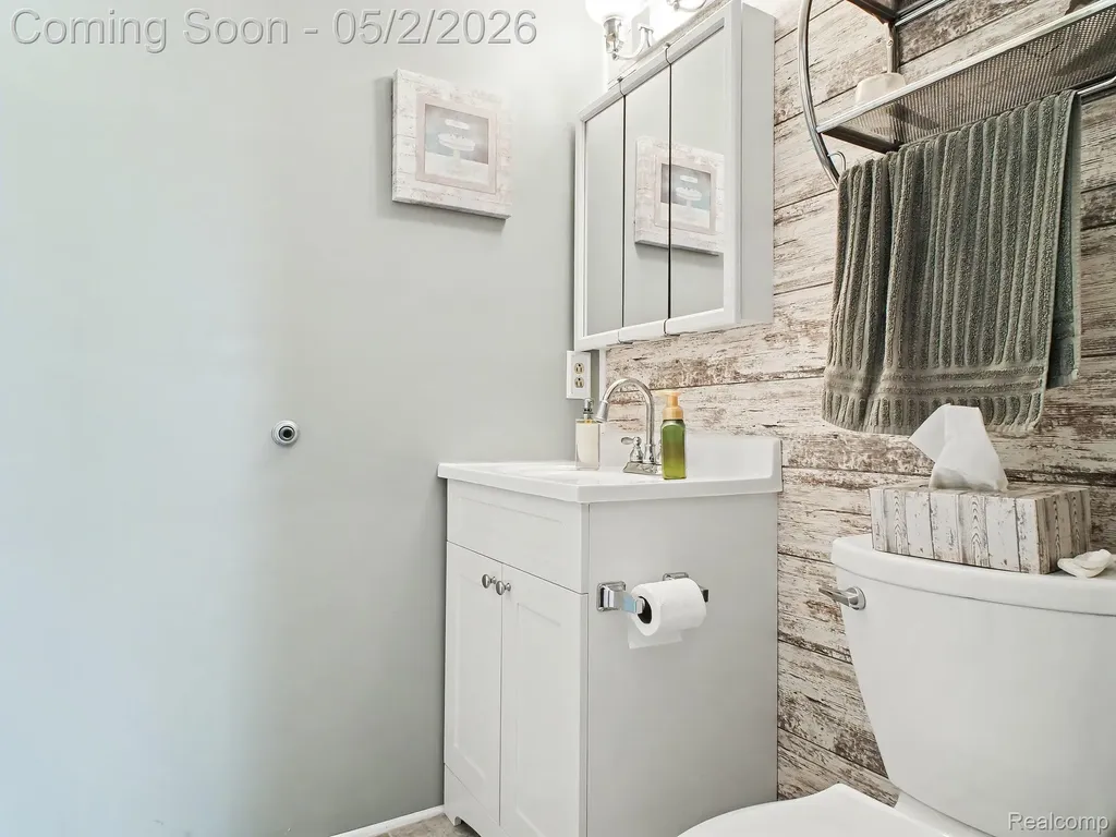 4488 Thorntree Drive Burton City MI 48509