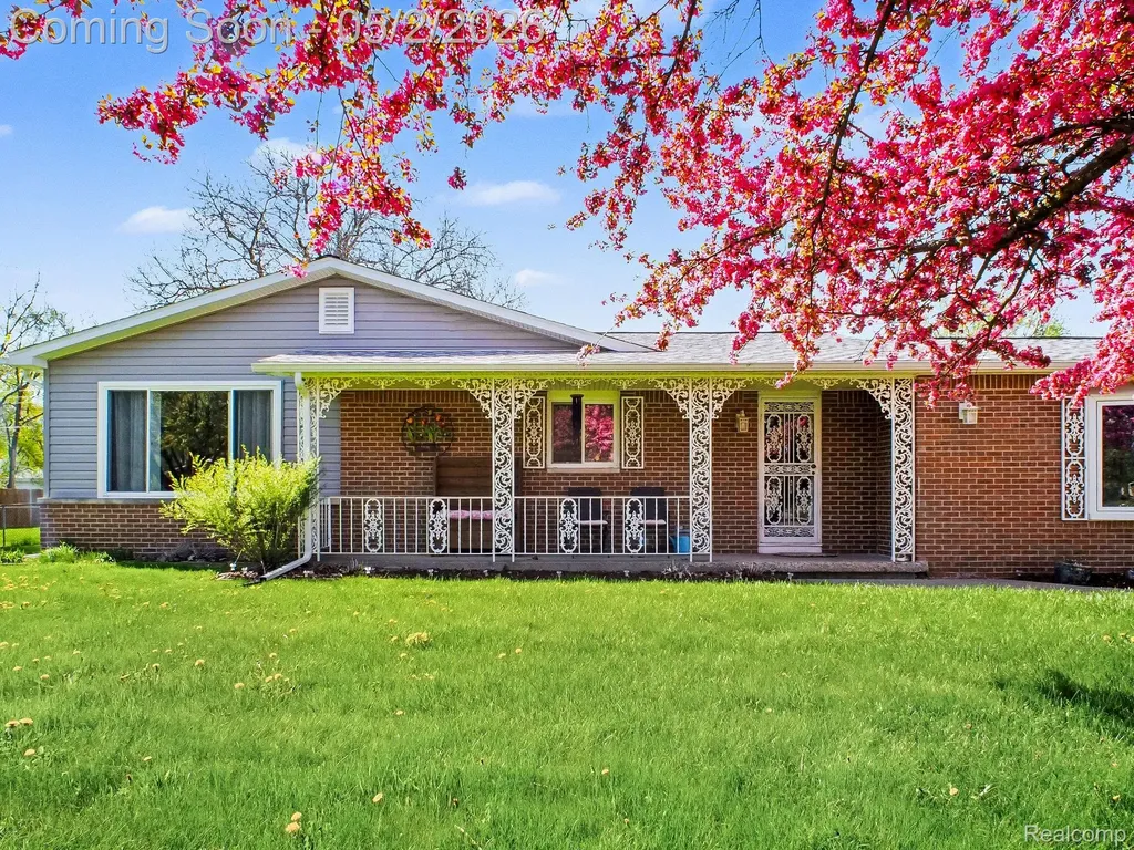 4488 Thorntree Drive Burton City MI 48509