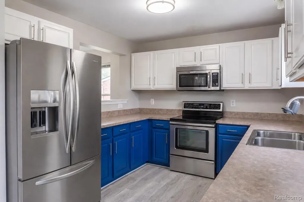29516 Hunter Street Brownstown Charter Township MI 48183