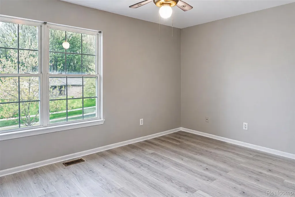 29516 Hunter Street Brownstown Charter Township MI 48183