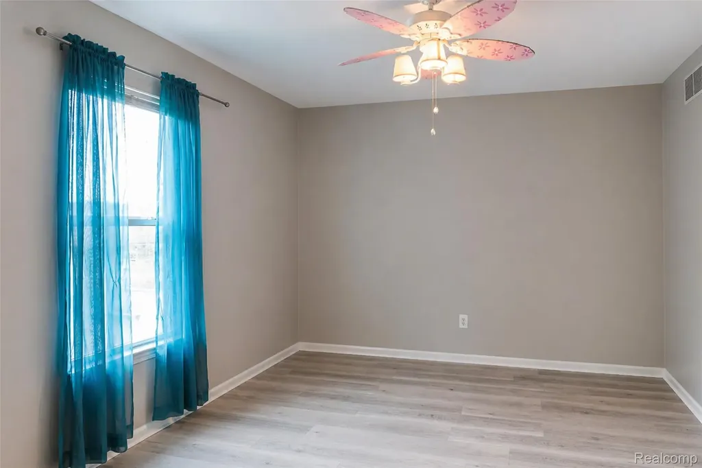 29516 Hunter Street Brownstown Charter Township MI 48183