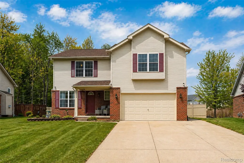29516 Hunter Street Brownstown Charter Township MI 48183