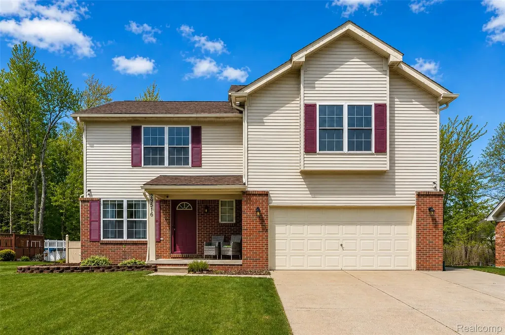 29516 Hunter Street Brownstown Charter Township MI 48183