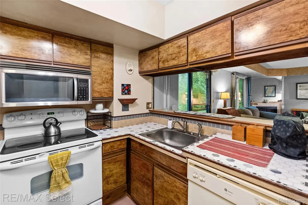 250 Briarcrest Drive Ann Arbor City MI 48104