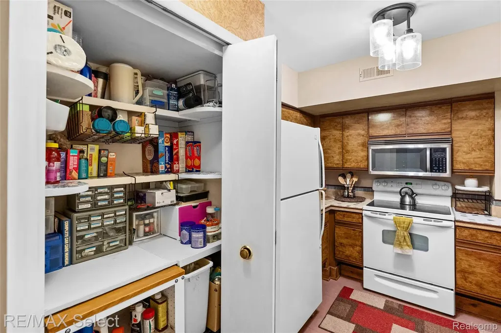 250 Briarcrest Drive Ann Arbor City MI 48104