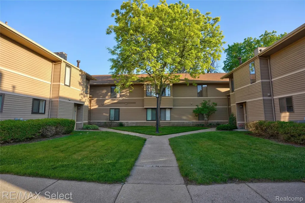 250 Briarcrest Drive Ann Arbor City MI 48104