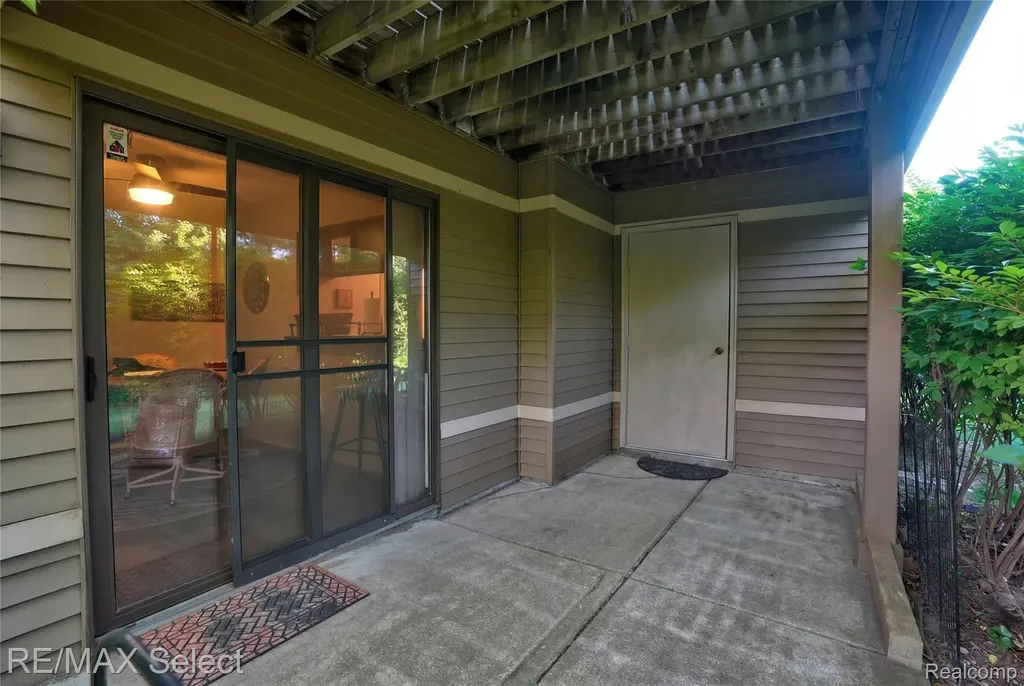 250 Briarcrest Drive Ann Arbor City MI 48104