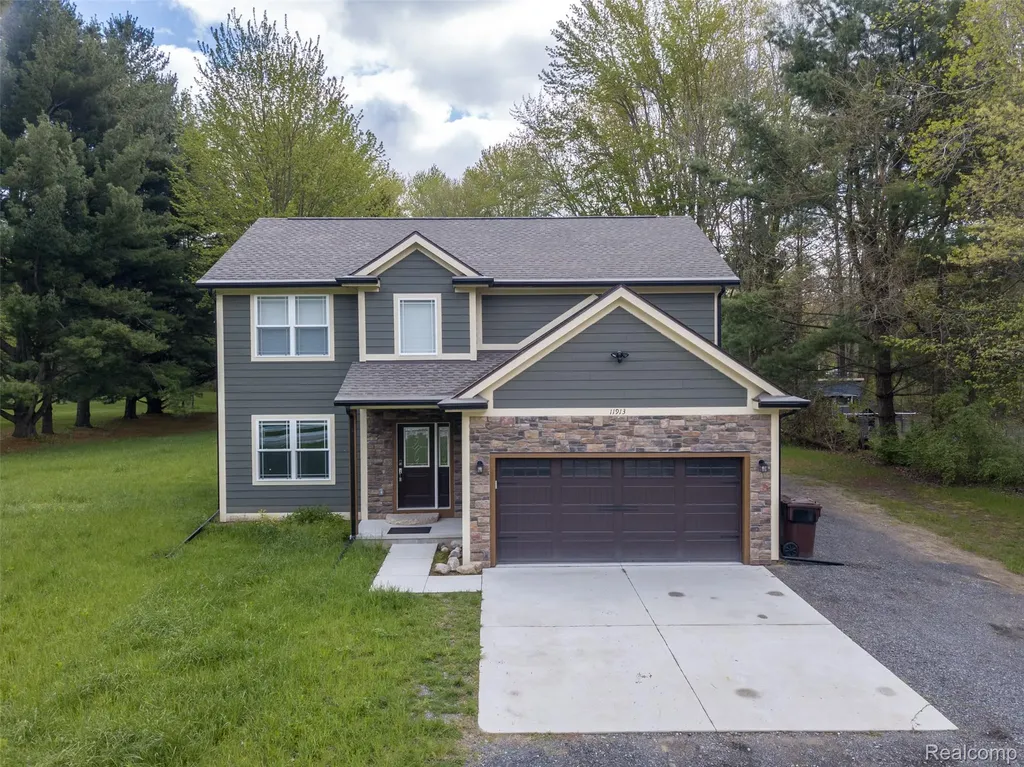 11913 Tuttle Hill Road Augusta Charter Township MI 48191