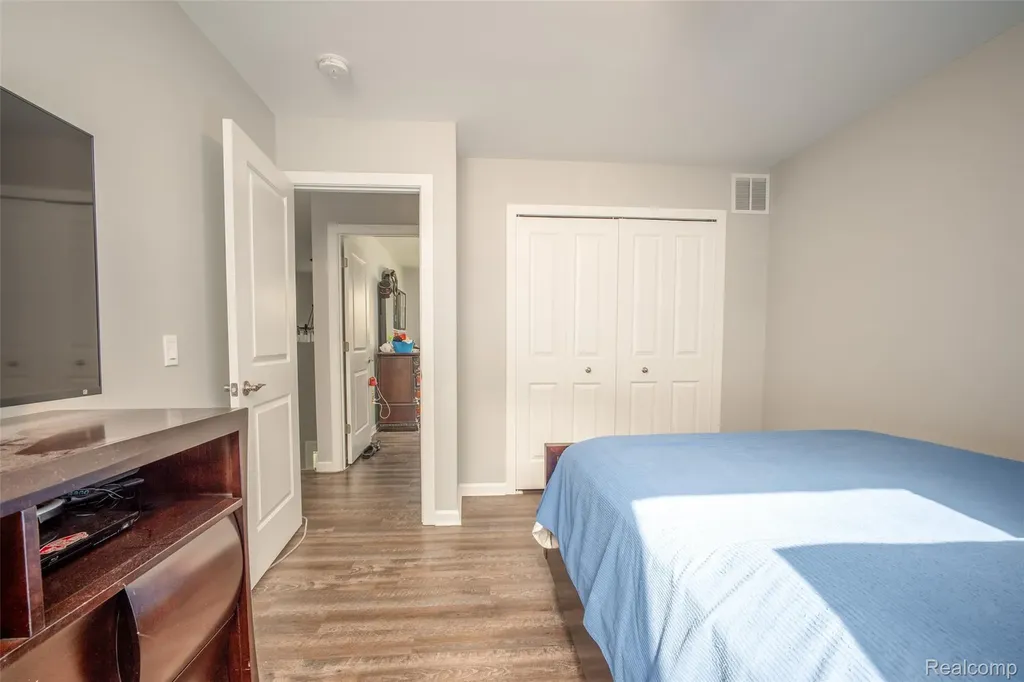 11913 Tuttle Hill Road Augusta Charter Township MI 48191