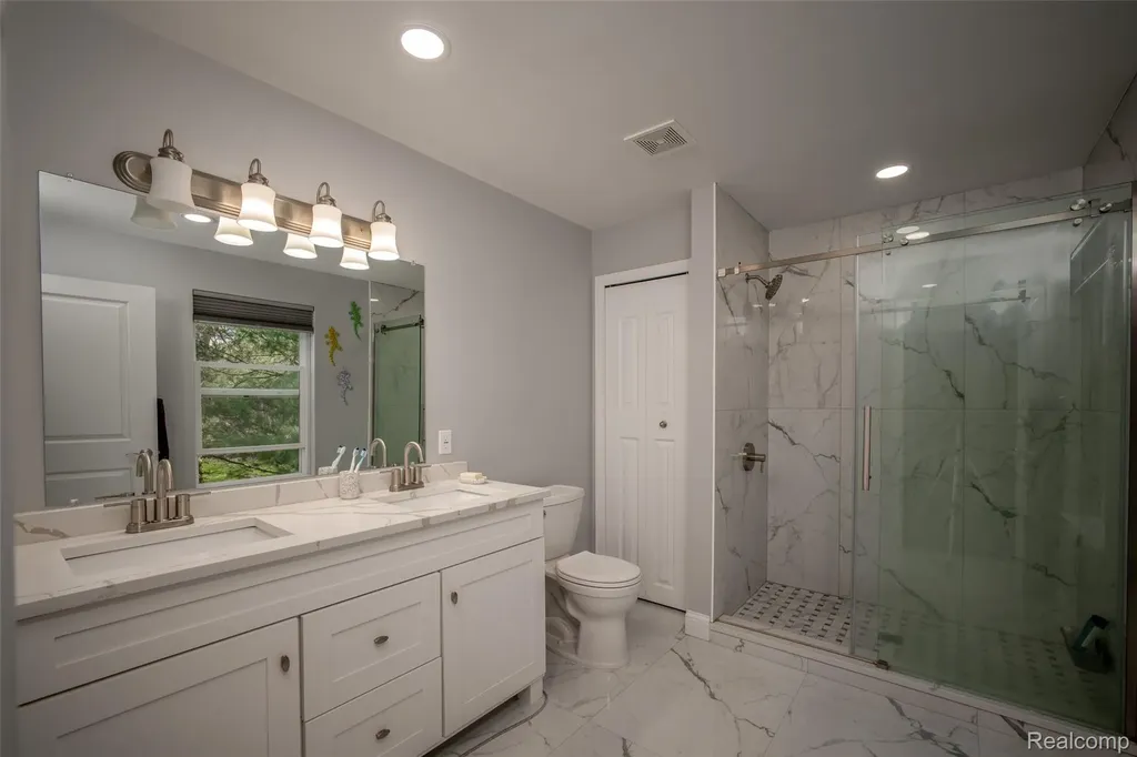 11913 Tuttle Hill Road Augusta Charter Township MI 48191